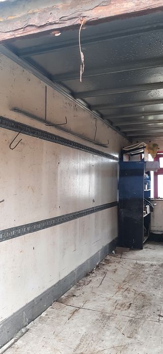 Kontener ciężarowy garaż