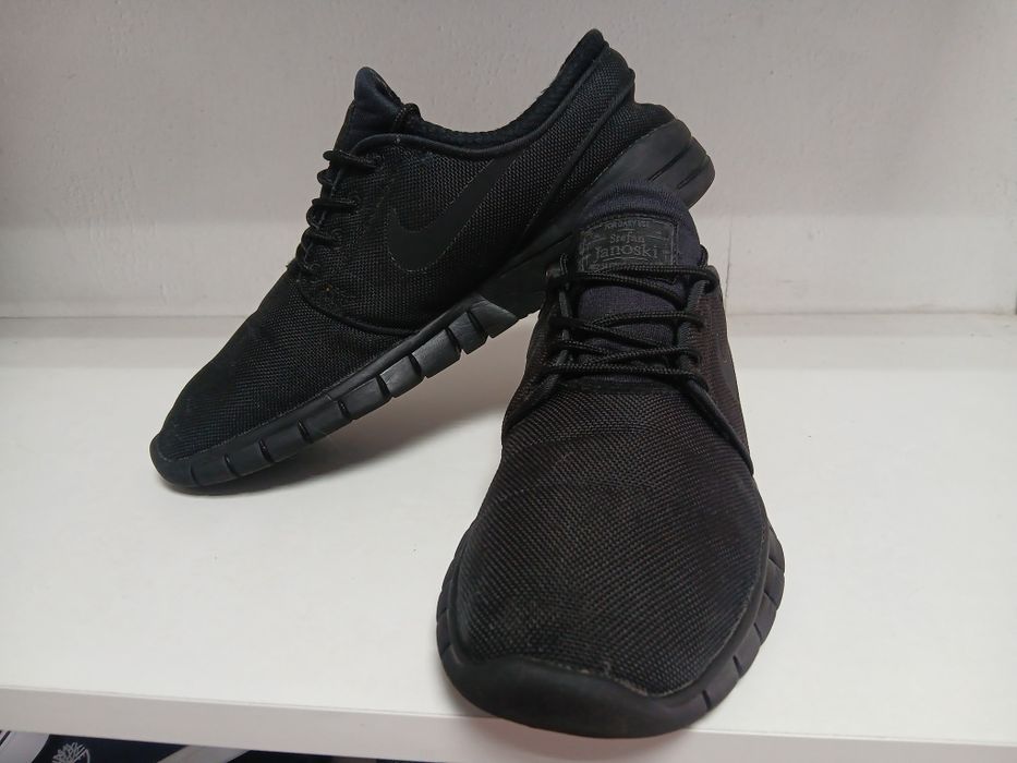 Nike 42p/27 см,  кросівки оригінал