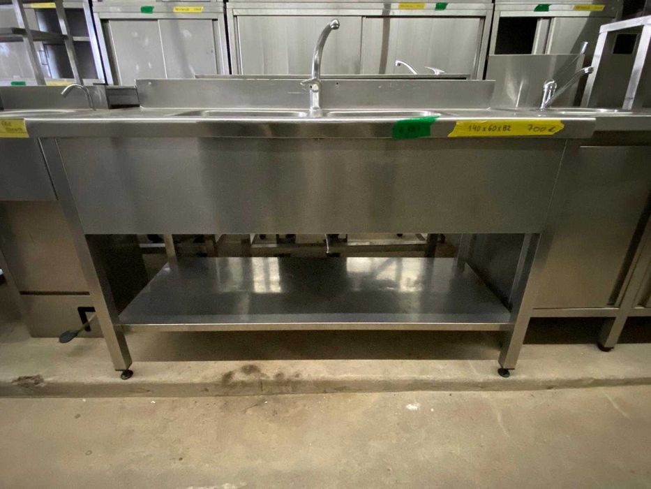 Bancada lava loiça em inox com 2 cubas grandes