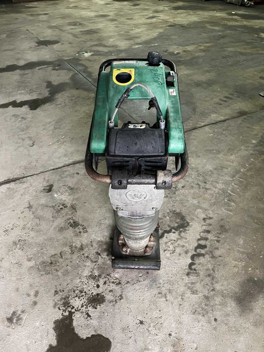 Saltitão compactador Wacker BS60-2