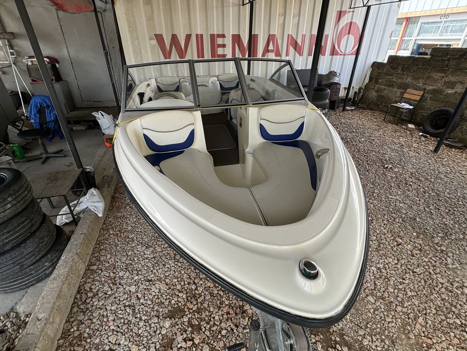 Лодка Bayliner 175