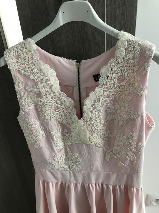 Elegancka sukienka rozmiar 38