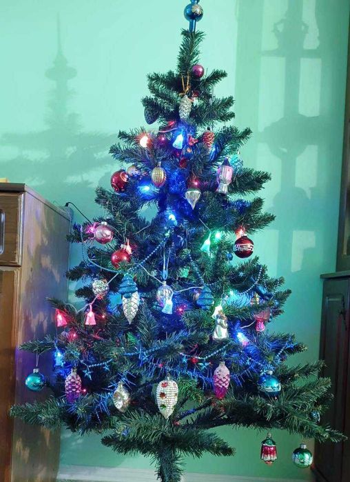 Дешево винтажные елочные игрушки полный комплект с елкой