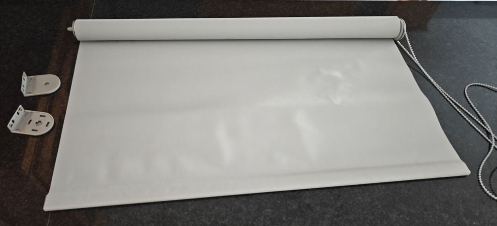 Rolo/cortina cinza 84cm largura e até 150cm altura