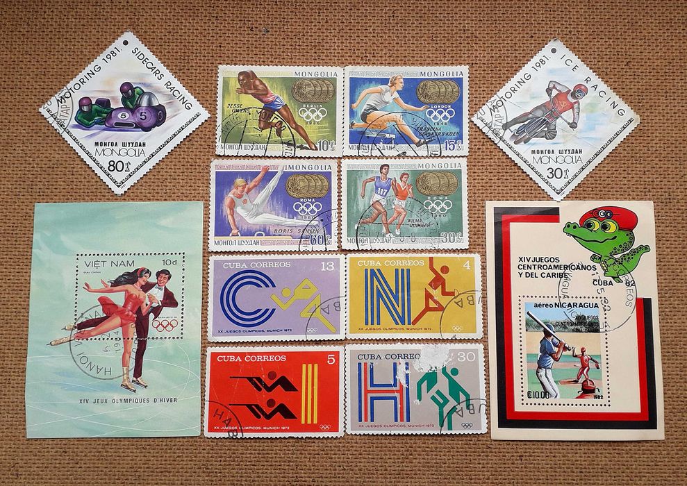 Марки СПОРТ та ОЛІМПІАДА: Блоки, Ромби Монголії, Футбол, Бейсбол