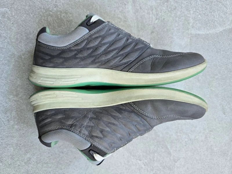 Buty Ecco rozm. 38 skórzane sneakersy
