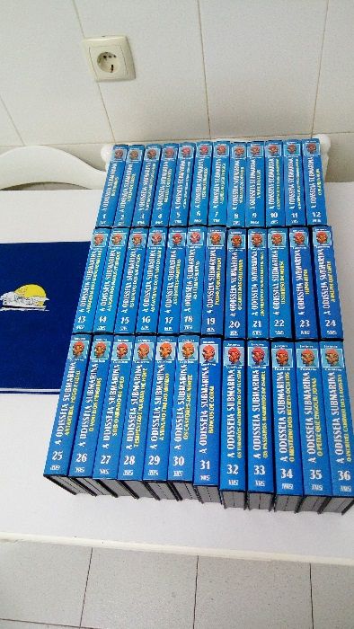 A Odisseia Submarina 36 VHS's + livro