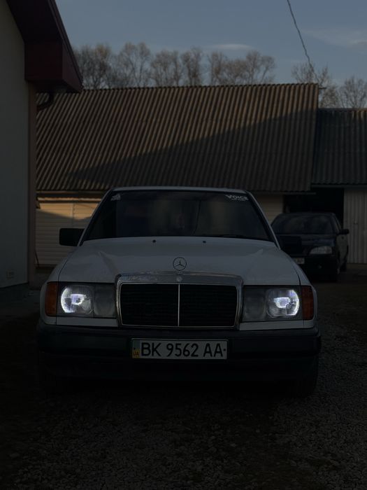 Мерс 124 2,3 бензин карбюратор