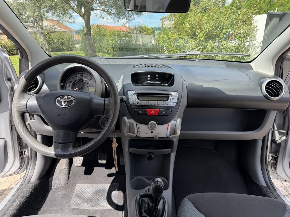 Toyota Aygo - 1.0 / gasolina - Ago/2006