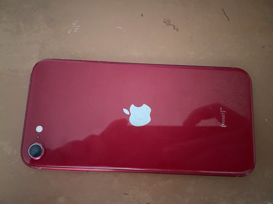 Продам Iphone se2