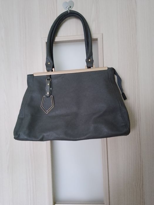 Torebka damska elegancka do ręki jak nowa