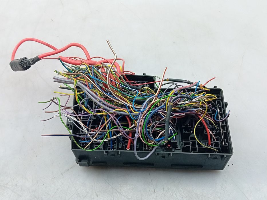 Caixa fusíveis / SAM / BSI VOLVO V40 Hatchback