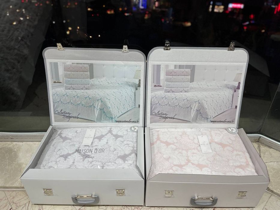 Махровые покрывала Maison D'or Celestina 220*240 жаккард