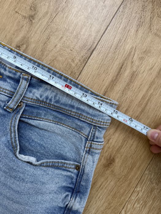 Proste spodnie jeansowe House 30/34 Straight leg