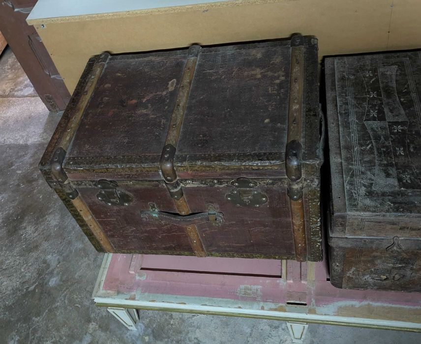2 Baús em madeira