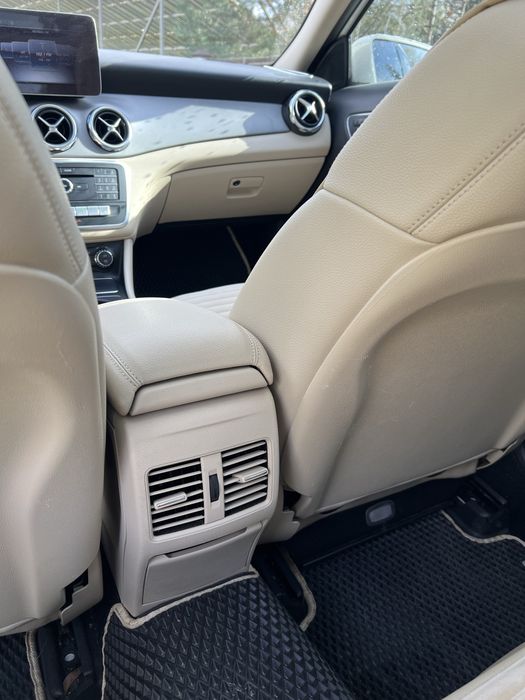 Mersedes benz - GLA 250