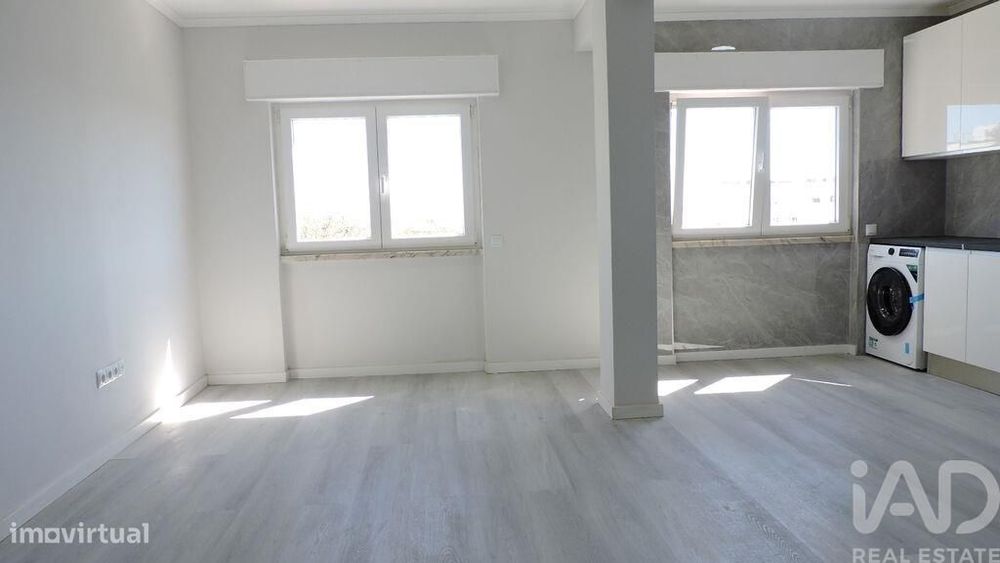 Apartamento T2 em São Sebastião