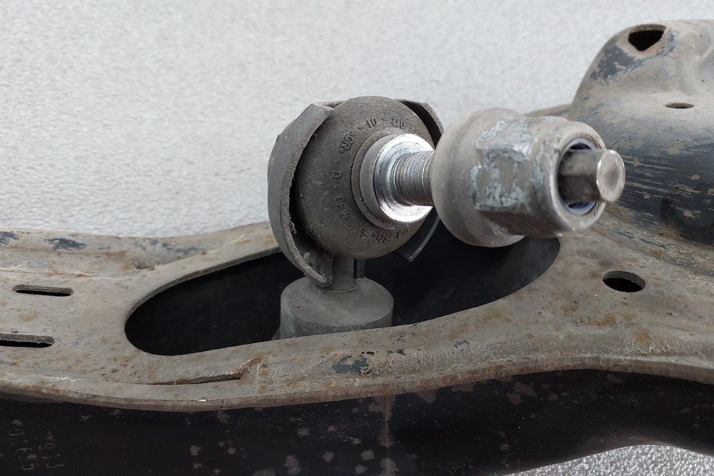 Braço de suspensão trás esquerdo FORD Focus III