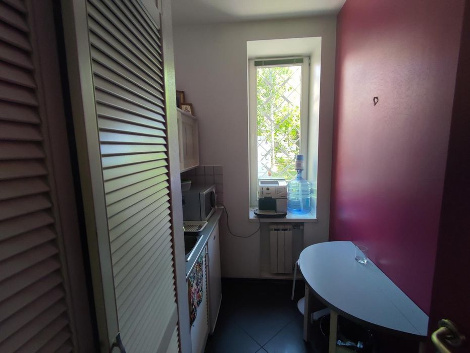 Продаж діючого салону краси з обладнанням