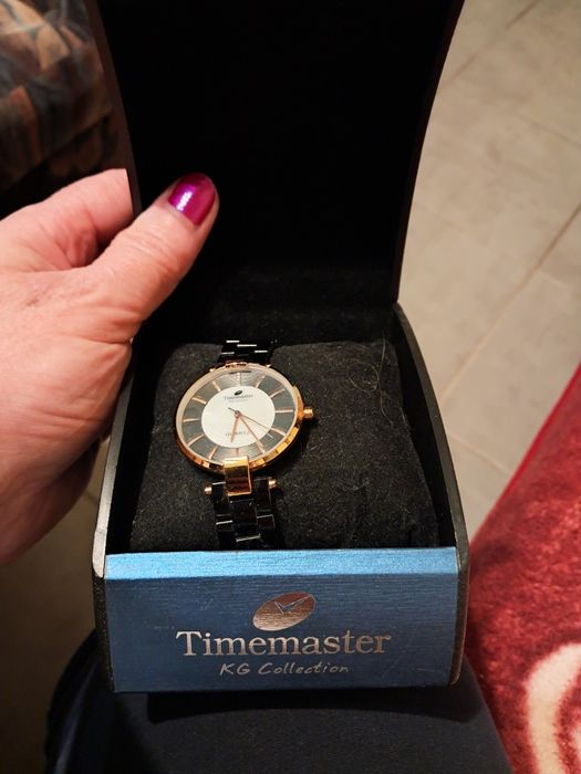 Zegarek damski na bransolecie