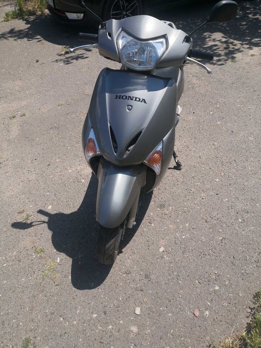 мопед Honda Lead