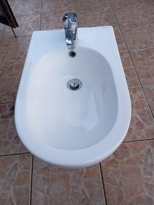 Vendo bidé de marca Valadares