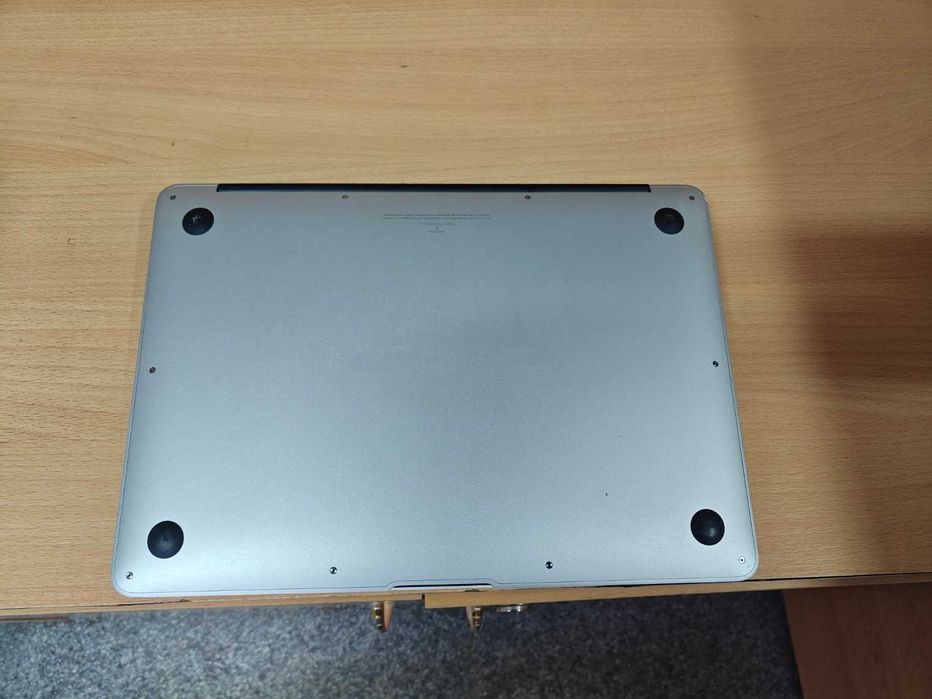 Apple MacBook Air 13" 2017 | 8/128GB | Надійна класика для роботи