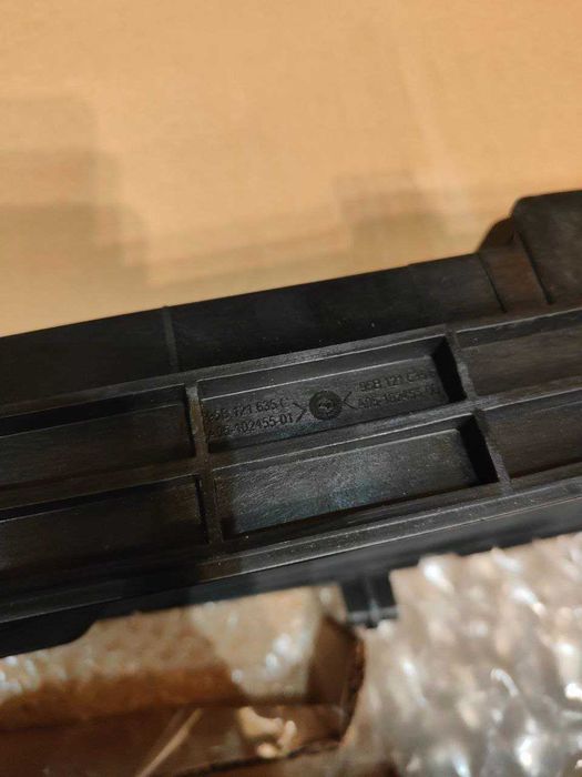 Жалюзі Porsche Macan 95B121257