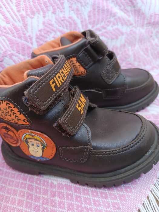 Дитяче взуття, зимове взуття