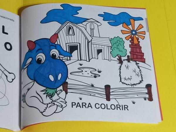 Caderneta LIDL "Amigos da Quinta" (VAZIA) ATENÇÃO: A caderneta tem 2 páginas pintadas