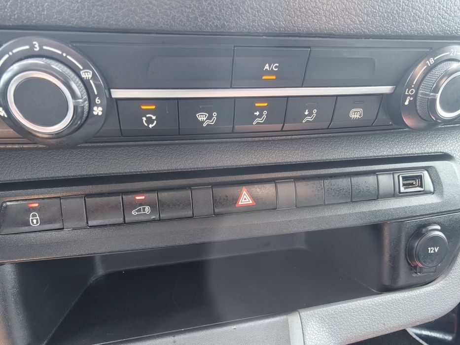 Opel Vivaro L3 (2.0 150cv)