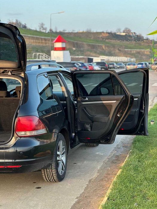 Продам Volkswagen Golf VI Variant 2010 года