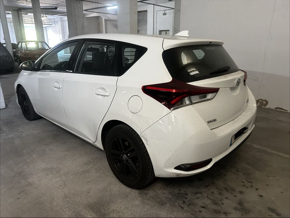 Toyota Auris comercial 1.4 Diesel