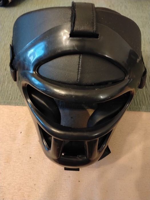 Kask do MMA evolution l stan dobry