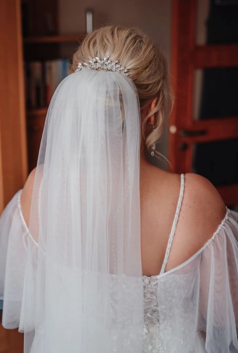 Suknia ślubna śmietankowa