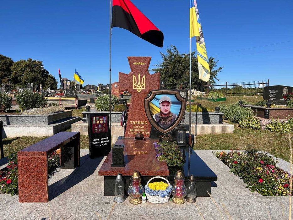 Пам'ятники Військовим | SVS - GRANIT | 2026