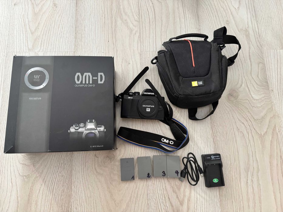 Retro Styl! Aparat Bezlusterkowy Olympus OM-D E-M10 (Korpus)
