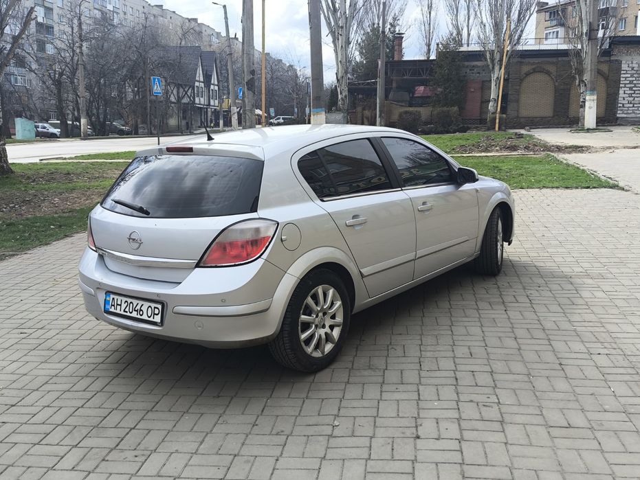 Продам Opel Astra H 2004г 1.4 в хорошем состоянии