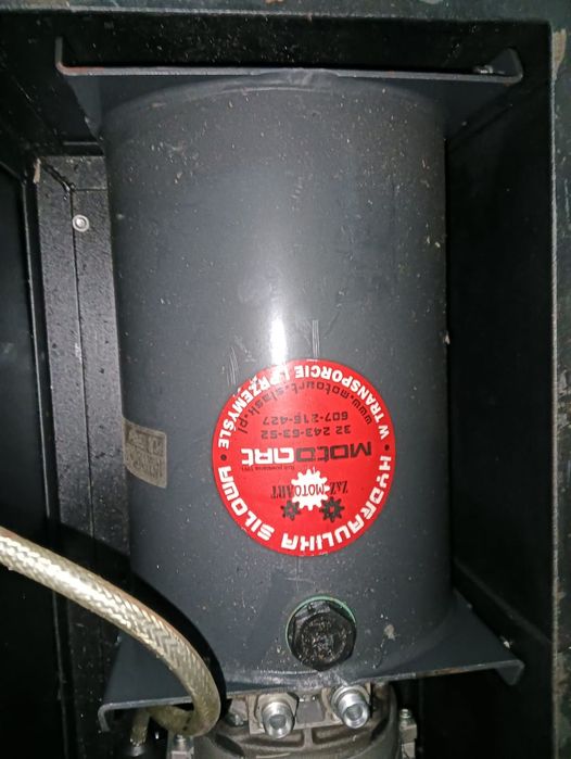 Zasilacz hydrauliczny 230V mało używany