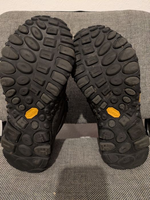 Buty męskie trekkingowe skòrzane MERRELL rozmiar 41,5/27.
