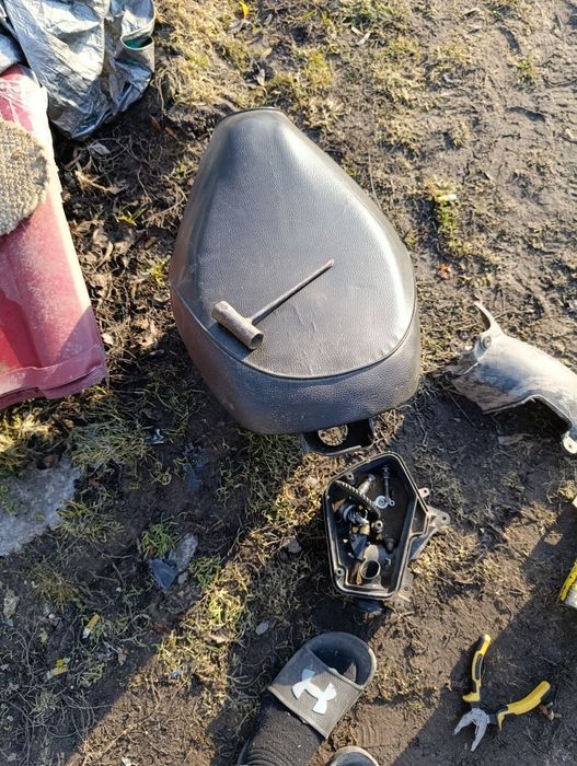 Продам по запчастинам не дорого хонда діо 34