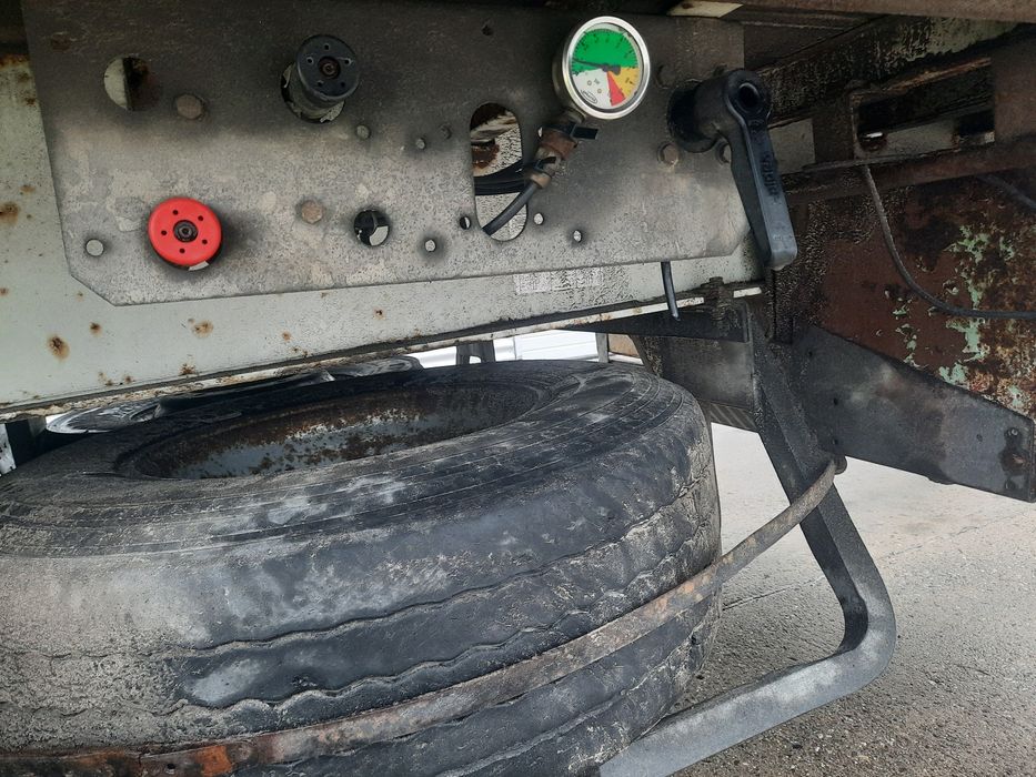 Напівпричіп ФРЮХАУФ