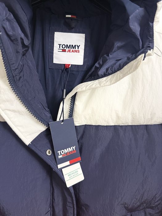 Теплий пуховик  Tommy м розмір