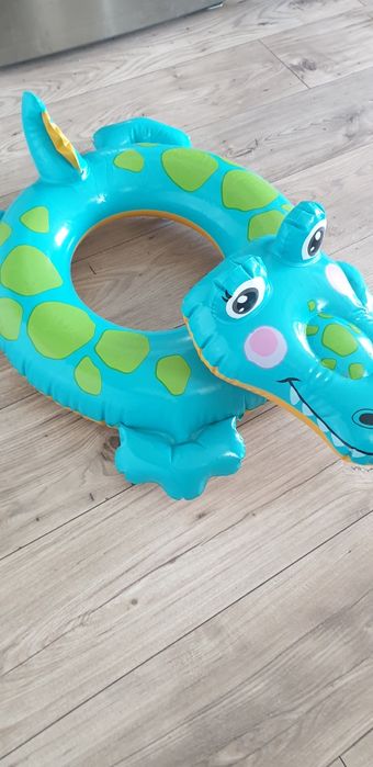 Krokodyl i koło do pływania,dmuchane .