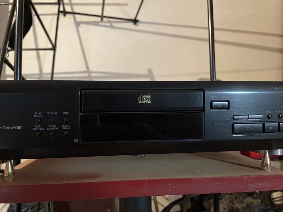 Sony CDP - XE 500 odtwarzacz cd