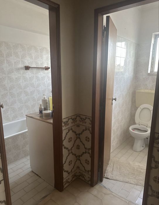 Arrendamento Quarto Mem Martins ao pe do Santander