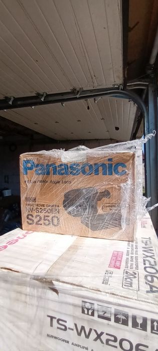 Видеокамера б/у в новом состоянии