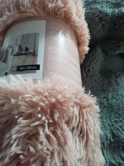 Sprzedam  nowy koc o wymiarach 150 na 200