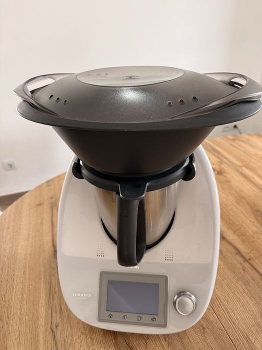 Vendo Bimby TM5 impecável com acessorios incluidos + 3 itens oferta