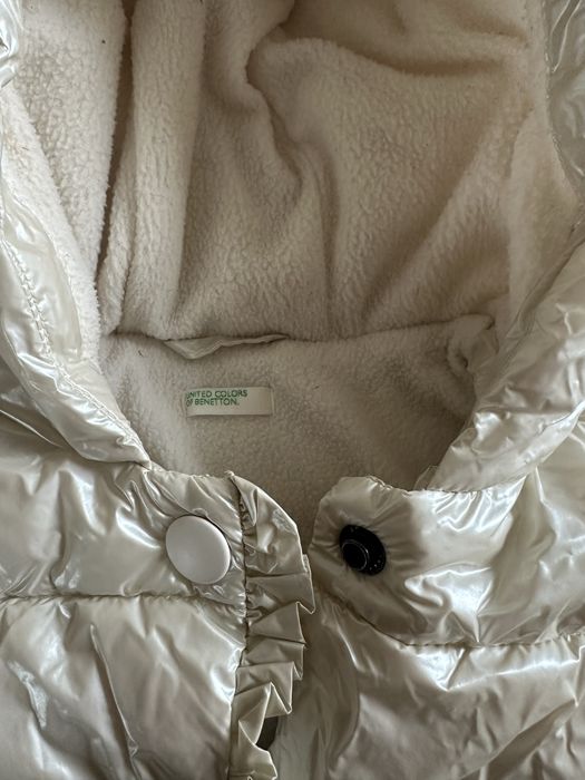 Куртка на дівчинку Benetton 6-9 міс